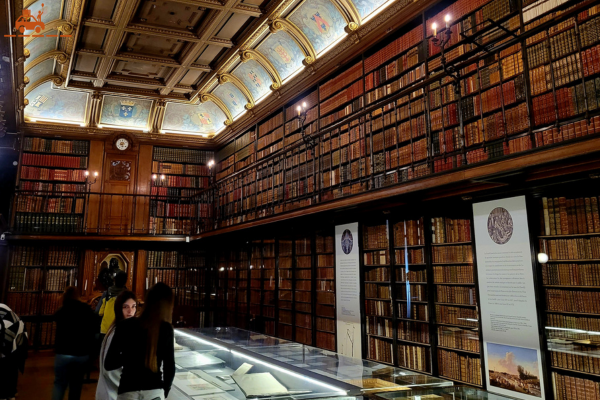 Le cabinet des livres du château de Chantilly