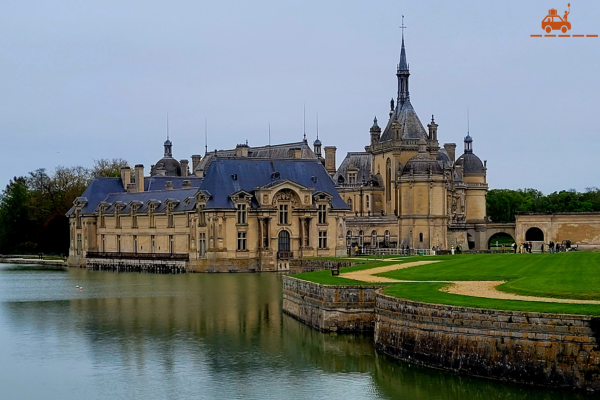 Vue sur le château de Chantilly