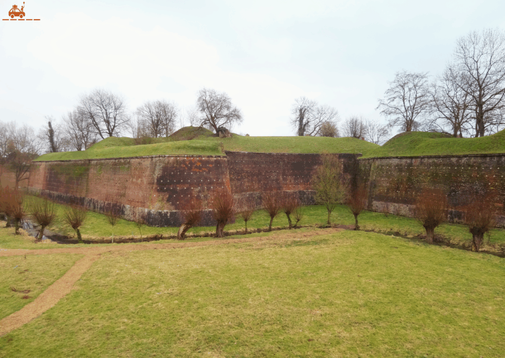 Les fortifications - Le Quesnoy - remparts
