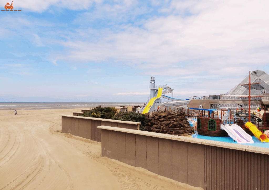 La plage du Touquet : c'est la station balnéaire pour les familles et les enfants dans le Nord de la France avec plein d'activités à faire.