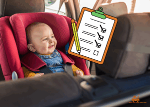 Bébé de 5 mois installé dans son siège-auto dans la voiture et check-list des équipements indispensables pour préparer un long voyage en voiture avec bébé.