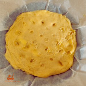 La pâte de la tarte au sucre du Nord doit être creusée de petits trous.