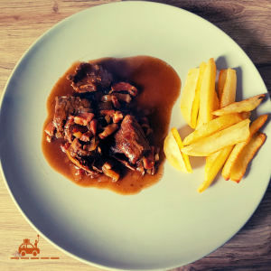 Carbonade flamande accompagnée de frites