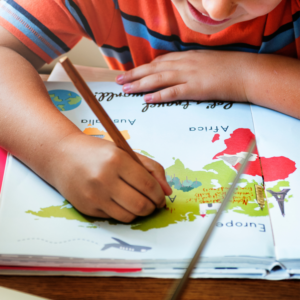 Livres, Jeux et Activités pour enfants sur les pays du monde et les cultures