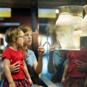 Sorties culturelles, musées et sites historiques avec des visites adaptées aux enfants et aux familles