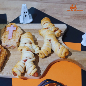 Feuilletés aux saucisses momies : une recette facile pour un apéritif Halloween
